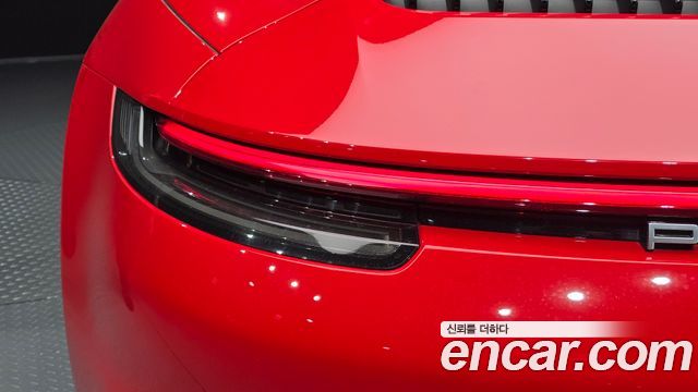 بورش 911 (992)