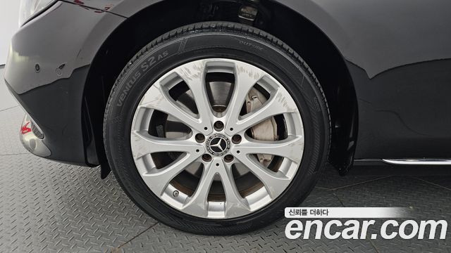 مرسيدس إي كلاس W213 E300 4MATIC