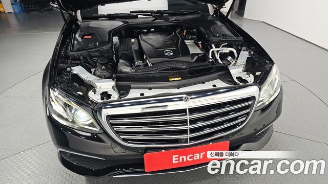 مرسيدس إي كلاس W213 E300 4MATIC