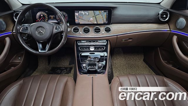 مرسيدس إي كلاس W213 E300 4MATIC