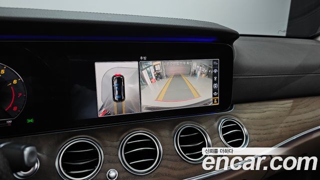 مرسيدس إي كلاس W213 E300 4MATIC