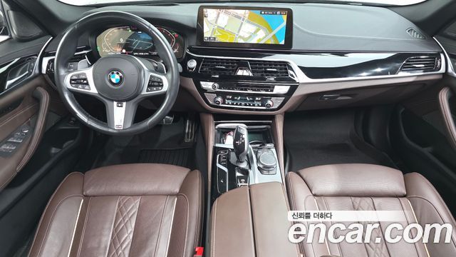بي ام دبليو الفئة الخامسة (G30) 530i xDrive M