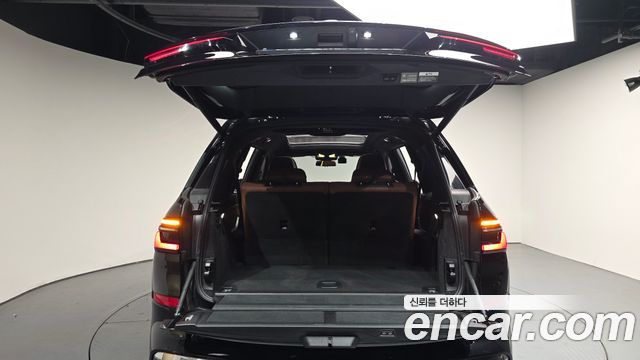 بي ام دبليو X7 xDrive 40i M 6 G07