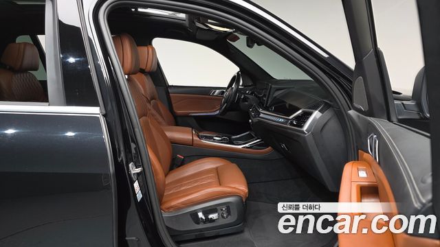 بي ام دبليو X7 xDrive 40i M 6 G07