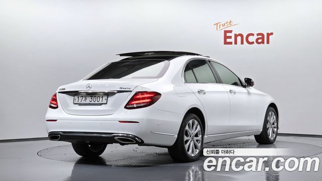 مرسيدس إي كلاس W213 E300 4MATIC
