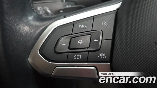 فولكس واجن تيجوان 2.0 TSI