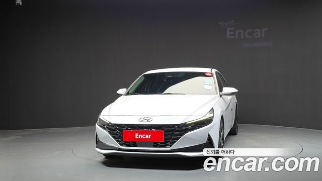 هيونداي إلنترا (CN7) راي