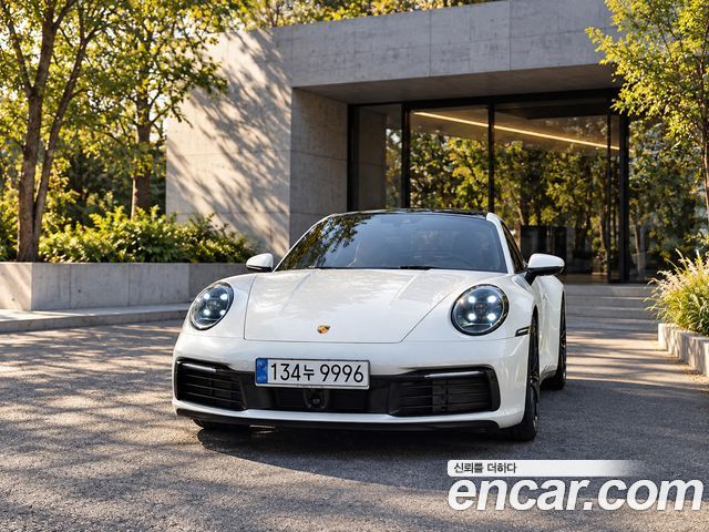 بورش 911 (992)