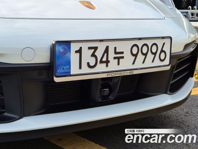 بورش 911 (992)