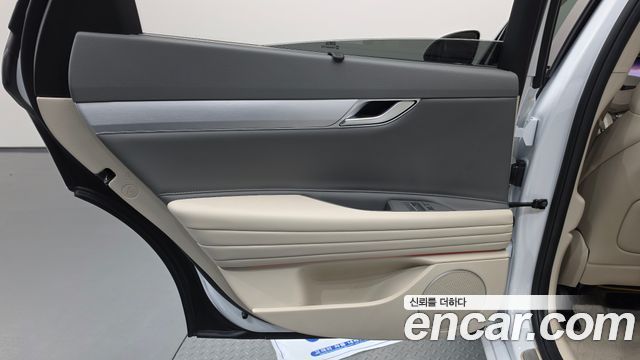 جينيسيس G80 (RG3) 2.5 AWD