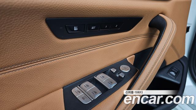 بي ام دبليو الفئة الخامسة (G30) 520i M